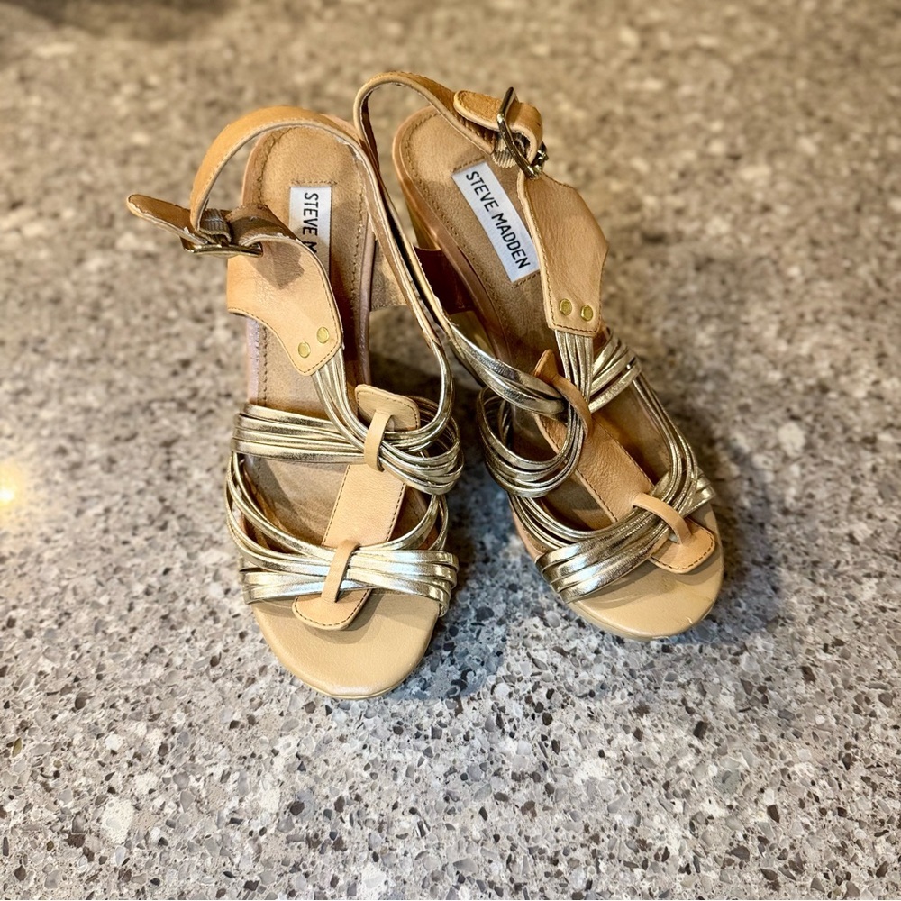 Steve Madden Wooden Wedges - Size 8 ⭐👠 - Picture 2 of 10